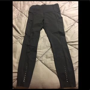 Black lululemon 7/8 pant